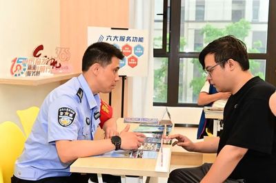 公益心連心 寶山青年服務(wù)隊(duì)伴您暢行無憂，專業(yè)出入境服務(wù)就在身邊